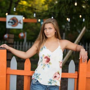 Meet your Posher, Elise